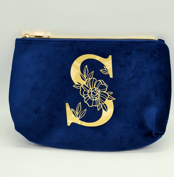 Velvet makeup bag (Flower initial)